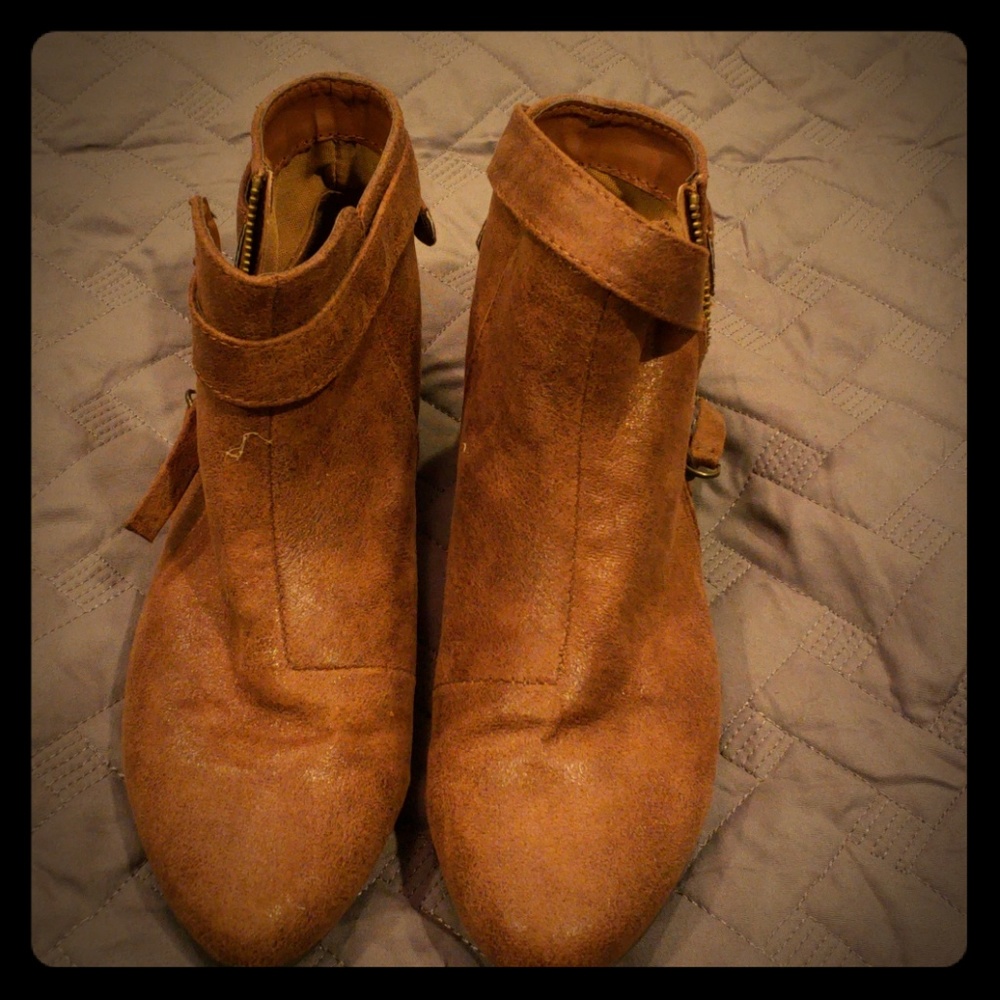 Brown Qupid Booties Size 7.5